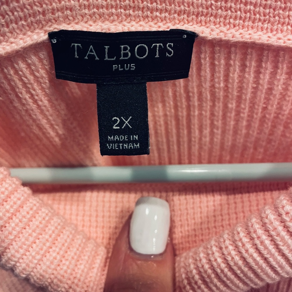 Plus size ladies pink sweater